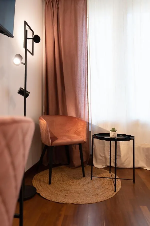 Amalia'S House, Cozy Studio Apartment In Brera 밀라노