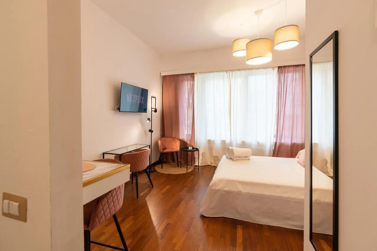 Amalia'S House, Cozy Studio Apartment In Brera 밀라노 0*,